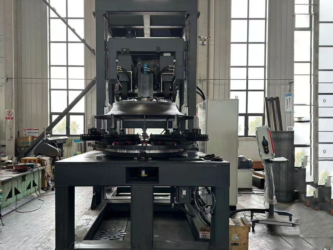 CNC-Lüfterdreh- und Bördelmaschine