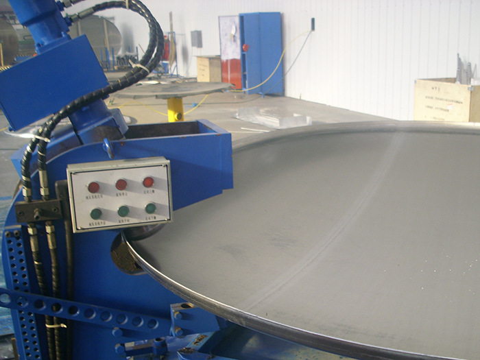 Tank cover folding Machine